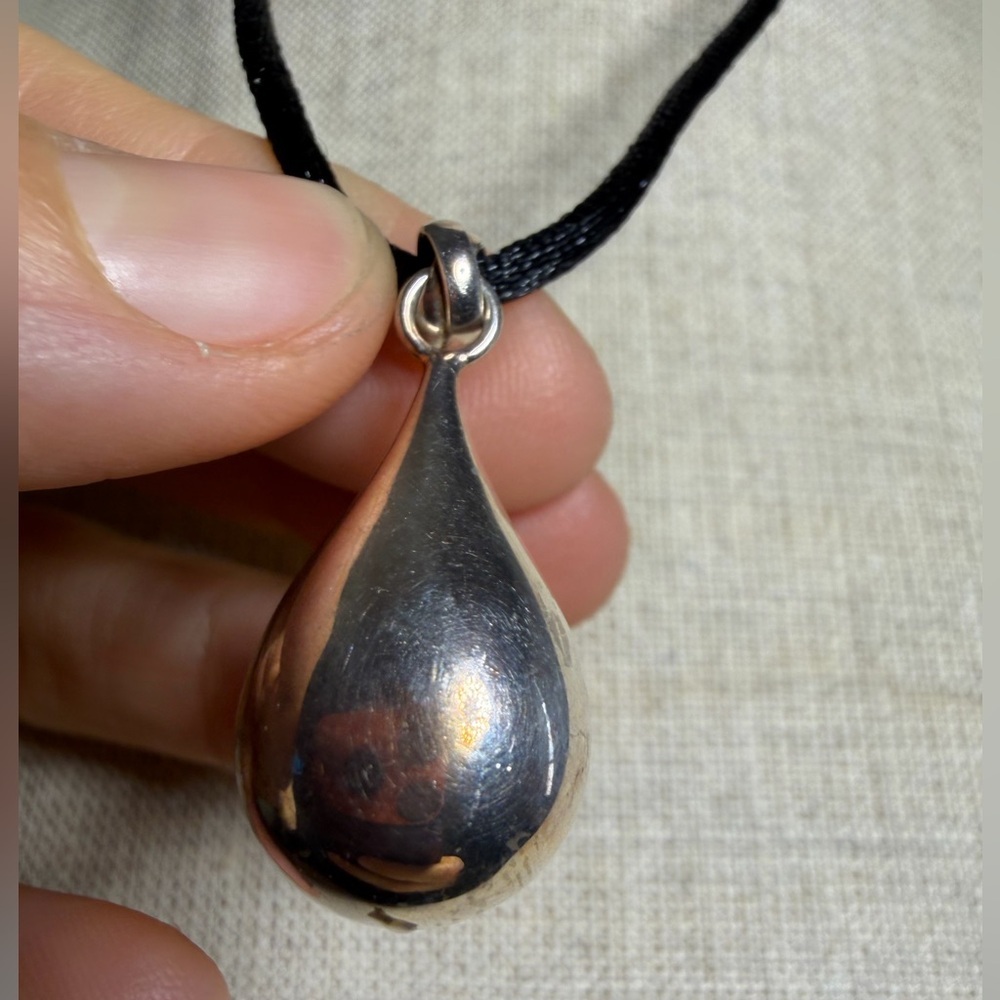Vintage SXI 925 Italy Sterling Silver Teardrop Pendant Black Cord Necklace - Picture 9 of 13